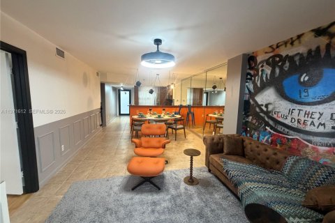 Condominio en alquiler en Lantana, Florida, 2 dormitorios, 95.6 m2 № 2032455 - foto 11