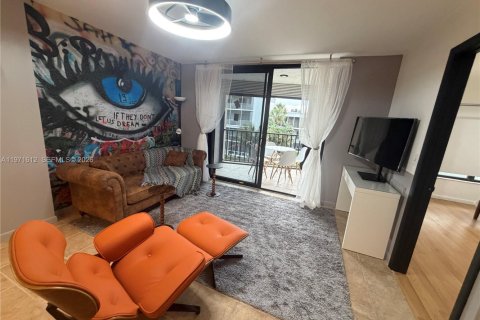 Condominio en alquiler en Lantana, Florida, 2 dormitorios, 95.6 m2 № 2032455 - foto 15