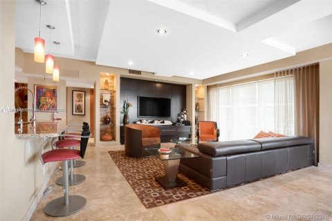 Copropriété à louer à Surfside, Floride: 3 chambres, 223.34 m2 № 1957492 - photo 4