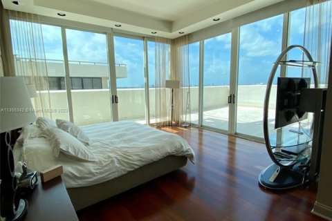 Copropriété à louer à Surfside, Floride: 3 chambres, 223.34 m2 № 1957492 - photo 23