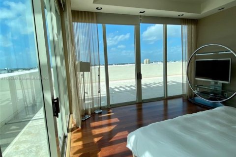 Copropriété à louer à Surfside, Floride: 3 chambres, 223.34 m2 № 1957492 - photo 15