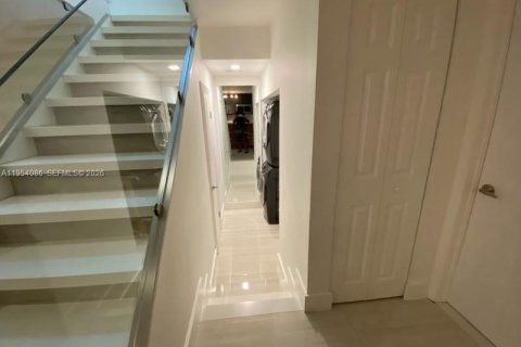 Adosado en alquiler en Plantation, Florida, 4 dormitorios, 193.24 m2 № 2010006 - foto 7