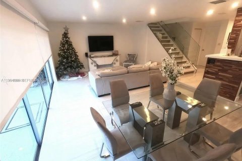 Adosado en alquiler en Plantation, Florida, 4 dormitorios, 193.24 m2 № 2010006 - foto 19