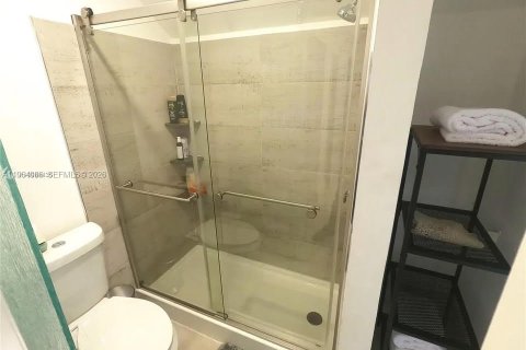 Adosado en alquiler en Plantation, Florida, 4 dormitorios, 193.24 m2 № 2010006 - foto 16