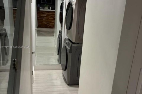 Adosado en alquiler en Plantation, Florida, 4 dormitorios, 193.24 m2 № 2010006 - foto 4