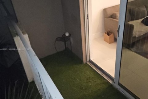 Condominio en venta en Cutler Bay, Florida, 2 dormitorios, 75.16 m2 № 1893419 - foto 14