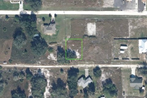 Land in Avon Park, Florida № 2161962