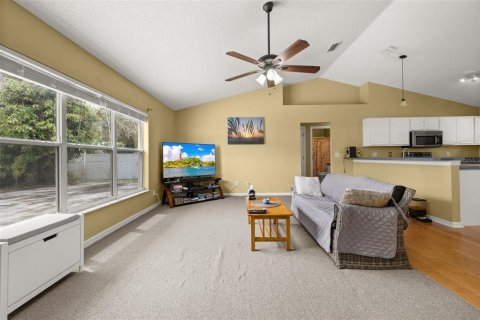Villa ou maison à vendre à Poinciana, Floride: 3 chambres, 145.95 m2 № 2398793 - photo 19