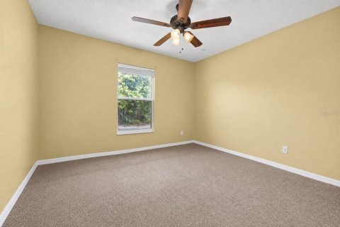 Villa ou maison à vendre à Poinciana, Floride: 3 chambres, 145.95 m2 № 2398793 - photo 29