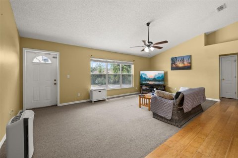 Villa ou maison à vendre à Poinciana, Floride: 3 chambres, 145.95 m2 № 2398793 - photo 16