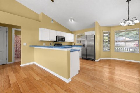 Villa ou maison à vendre à Poinciana, Floride: 3 chambres, 145.95 m2 № 2398793 - photo 10