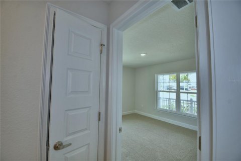 Casa en venta en Auburndale, Florida, 3 dormitorios, 183.02 m2 № 2215225 - foto 11