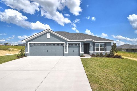 Casa en Auburndale, Florida 3 dormitorios, 183.02 m2 № 2215225