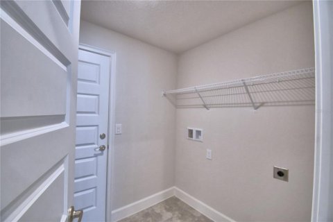 Casa en venta en Auburndale, Florida, 3 dormitorios, 183.02 m2 № 2215225 - foto 9