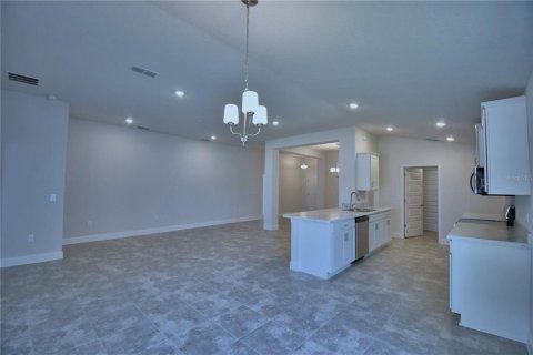 Casa en venta en Auburndale, Florida, 3 dormitorios, 183.02 m2 № 2215225 - foto 6