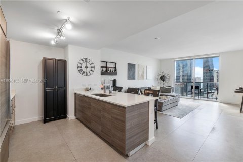 Купить кондоминиум в Майами, Флорида 1 спальня, 81.48м2, № 1985757 - фото 3