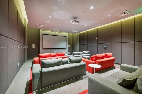 Купить кондоминиум в Майами, Флорида 1 спальня, 81.48м2, № 1985757 - фото 21