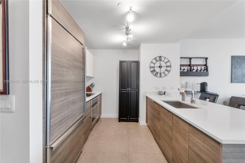 Купить кондоминиум в Майами, Флорида 1 спальня, 81.48м2, № 1985757 - фото 12