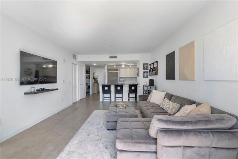 Купить кондоминиум в Майами, Флорида 1 спальня, 81.48м2, № 1985757 - фото 10