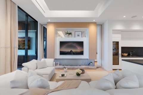 Condo in Miami Beach, Florida, 4 bedrooms  № 2053899 - photo 4