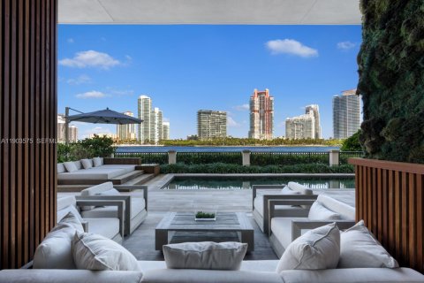 Condo in Miami Beach, Florida, 4 bedrooms  № 2053899 - photo 11
