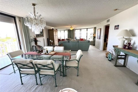 Condominio en alquiler en Saint Pete Beach, Florida, 3 dormitorios, 183.02 m2 № 1824729 - foto 28