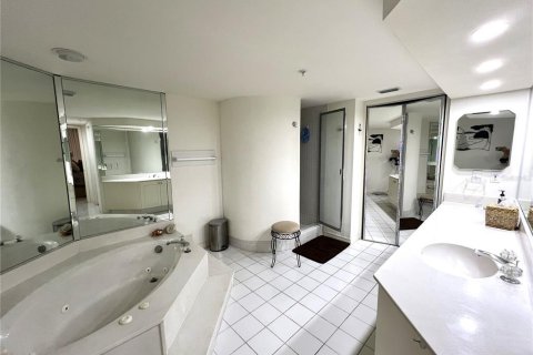 Condominio en alquiler en Saint Pete Beach, Florida, 3 dormitorios, 183.02 m2 № 1824729 - foto 10