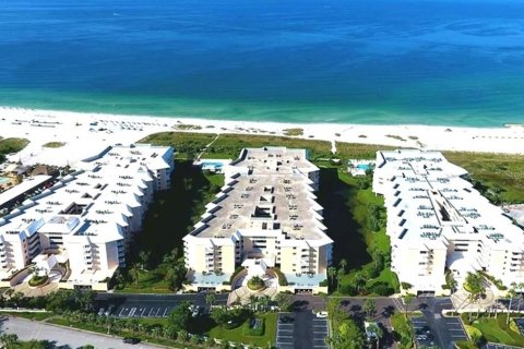 Condominio en alquiler en Saint Pete Beach, Florida, 3 dormitorios, 183.02 m2 № 1824729 - foto 1