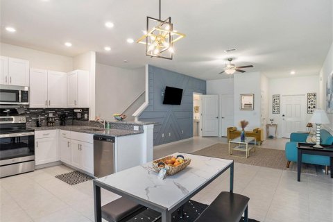 Touwnhouse à louer à Sun City Center, Floride: 3 chambres, 154.78 m2 № 1784827 - photo 5