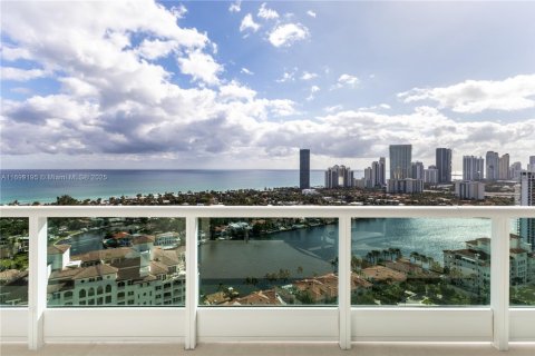 Copropriété à vendre à Aventura, Floride: 3 chambres, 314.47 m2 № 1458792 - photo 25