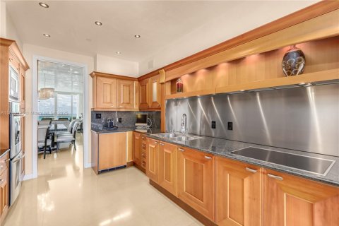 Copropriété à vendre à Aventura, Floride: 3 chambres, 314.47 m2 № 1458792 - photo 11
