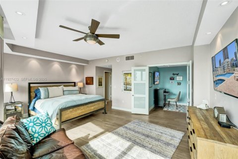 Condo in Fort Lauderdale, Florida, 2 bedrooms  № 2001600 - photo 30