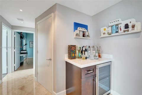 Condo in Fort Lauderdale, Florida, 2 bedrooms  № 2001600 - photo 28