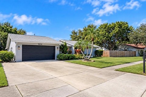 Villa ou maison à vendre à Largo, Floride: 3 chambres, 179.39 m2 № 2432713 - photo 3