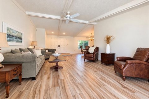 Villa ou maison à vendre à Largo, Floride: 3 chambres, 179.39 m2 № 2432713 - photo 15