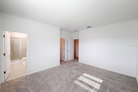 Touwnhouse à vendre à Apopka, Floride: 3 chambres, 163.04 m2 № 2305141 - photo 13