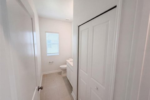 Touwnhouse à vendre à Apopka, Floride: 3 chambres, 163.04 m2 № 2305141 - photo 18