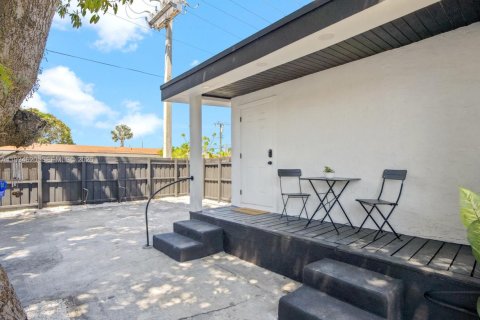 Villa ou maison à vendre à Miami, Floride: 4 chambres, 112.41 m2 № 1998449 - photo 9