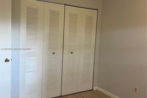 Снять в аренду кондоминиум в Дания-Бич, Флорида 2 спальни, 87.79м2, № 2006128 - фото 15