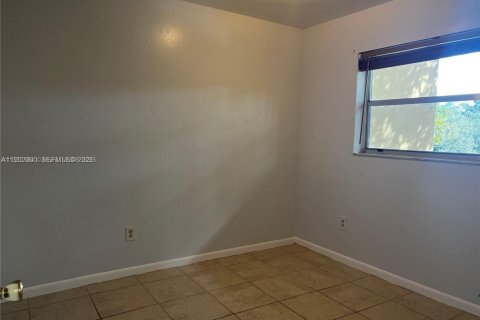 Снять в аренду кондоминиум в Дания-Бич, Флорида 2 спальни, 87.79м2, № 2006128 - фото 13