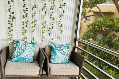 Снять в аренду кондоминиум в Дания-Бич, Флорида 2 спальни, 87.79м2, № 2006128 - фото 27