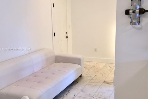Condominio en venta en Miami Beach, Florida, 1 dormitorio, 42.36 m2 № 1992470 - foto 7
