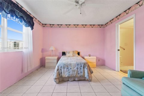 Купить кондоминиум в Дания-Бич, Флорида 2 спальни, 110.55м2, № 1988364 - фото 25