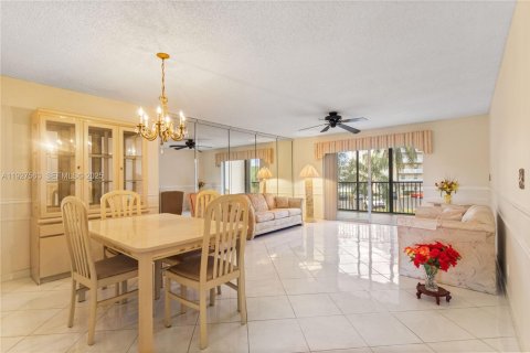 Купить кондоминиум в Дания-Бич, Флорида 2 спальни, 110.55м2, № 1988364 - фото 7