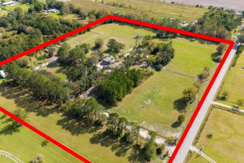House in Hastings, Florida 3 bedrooms, 106.28 sq.m. № 807011 - photo 1