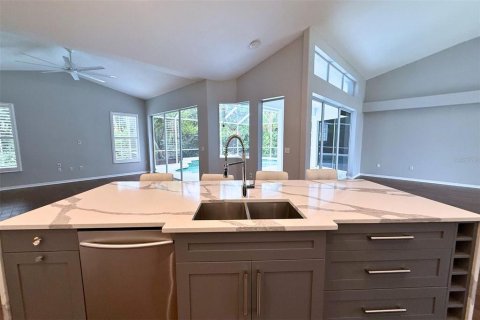 House in Sarasota, Florida 3 bedrooms, 221.48 sq.m. № 2222410 - photo 15