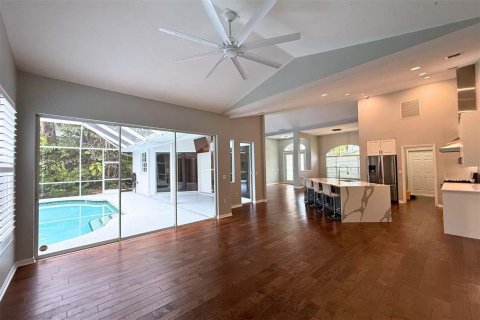 House in Sarasota, Florida 3 bedrooms, 221.48 sq.m. № 2222410 - photo 14