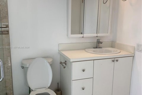 Villa ou maison à louer à Miami, Floride: 3 chambres, 171.96 m2 № 2086064 - photo 8