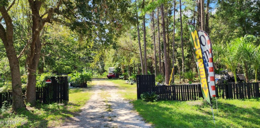 Land in Hawthorne, Florida № 770625