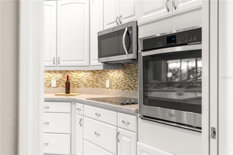 Casa en venta en The Villages, Florida, 3 dormitorios, 185.25 m2 № 1650292 - foto 22